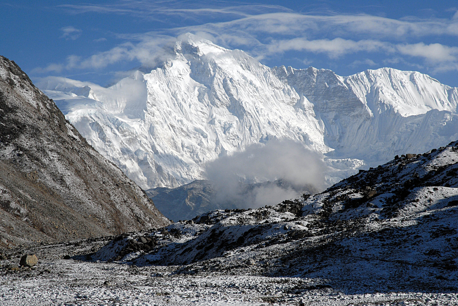 Cho Oyu, Nepal Clear views to Cho Oyu, Nepal